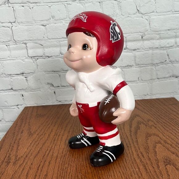 WSU Cougars Vintage Ceramic football player with a modern twist - Picture 1 of 5